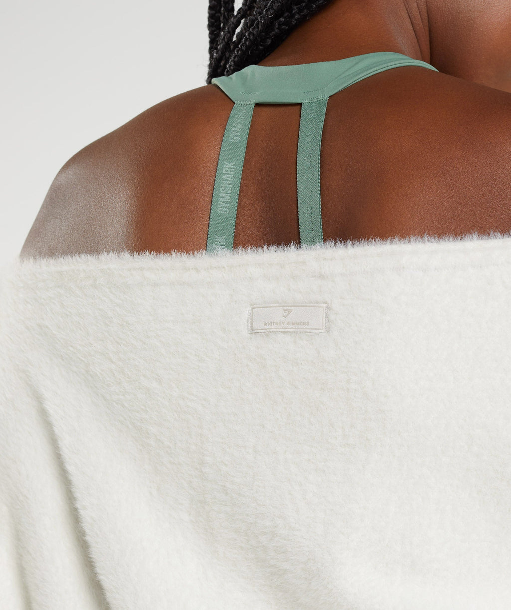 gymshark-whitney-oversized-eyelash-knit-sweater-skylight-white-ss23