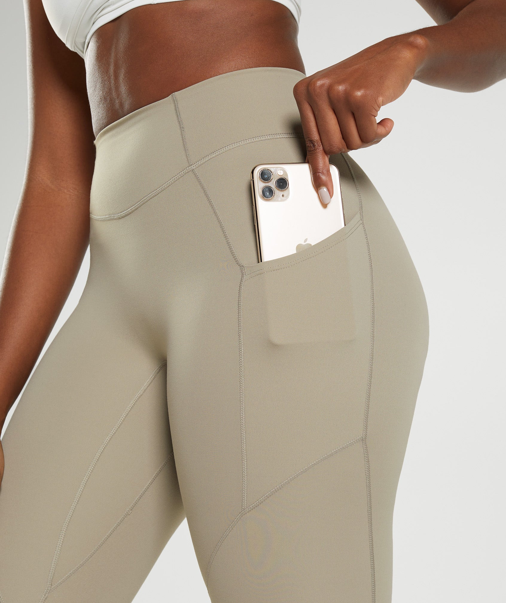 gymshark-whitney-everyday-pocket-leggings-cement-brown-ss23