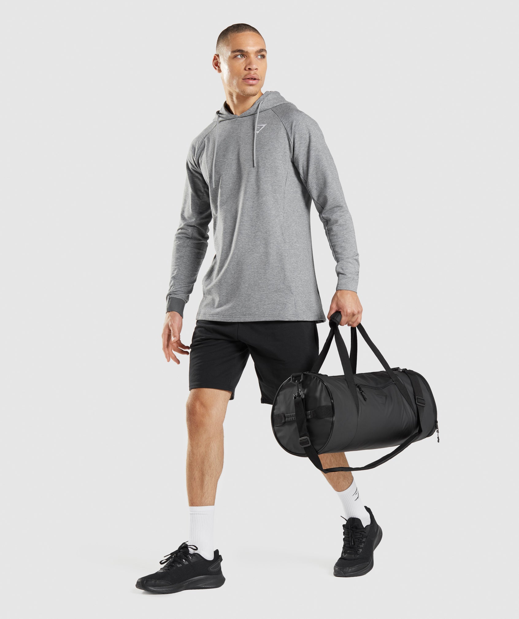 gymshark-barrel-bag-black-aw21