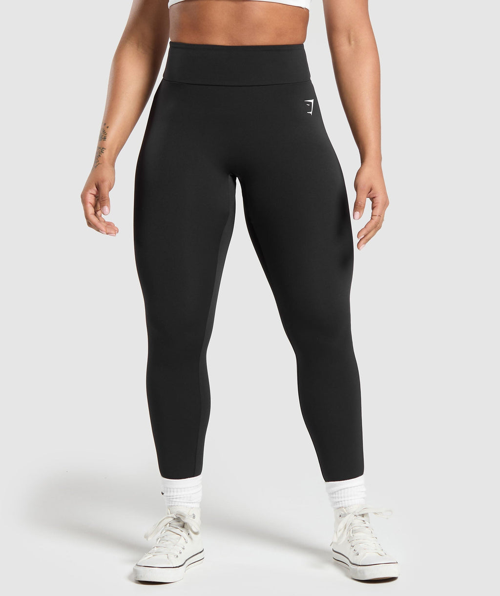 power-short-leggings-black-ss24