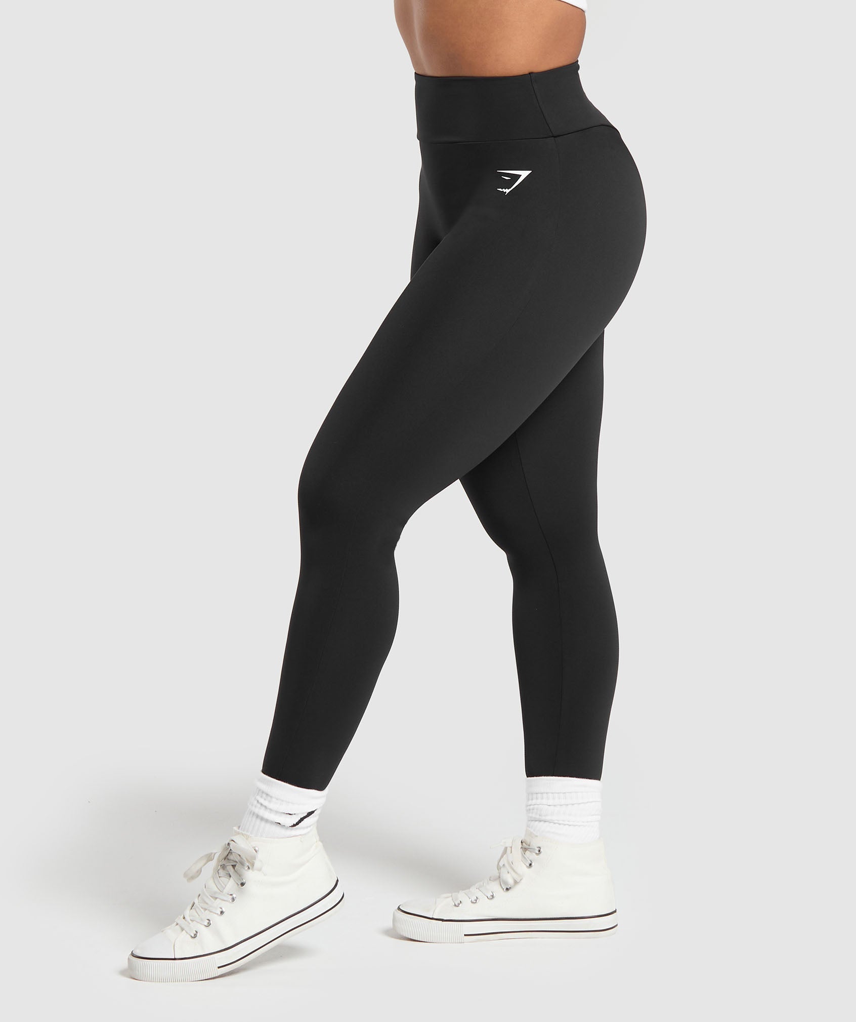 power-short-leggings-black-ss24
