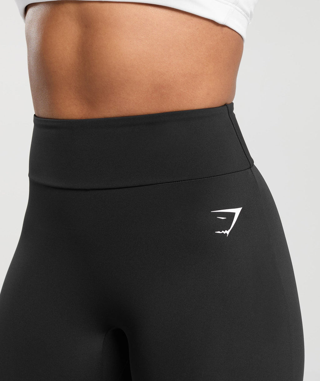 power-short-leggings-black-ss24