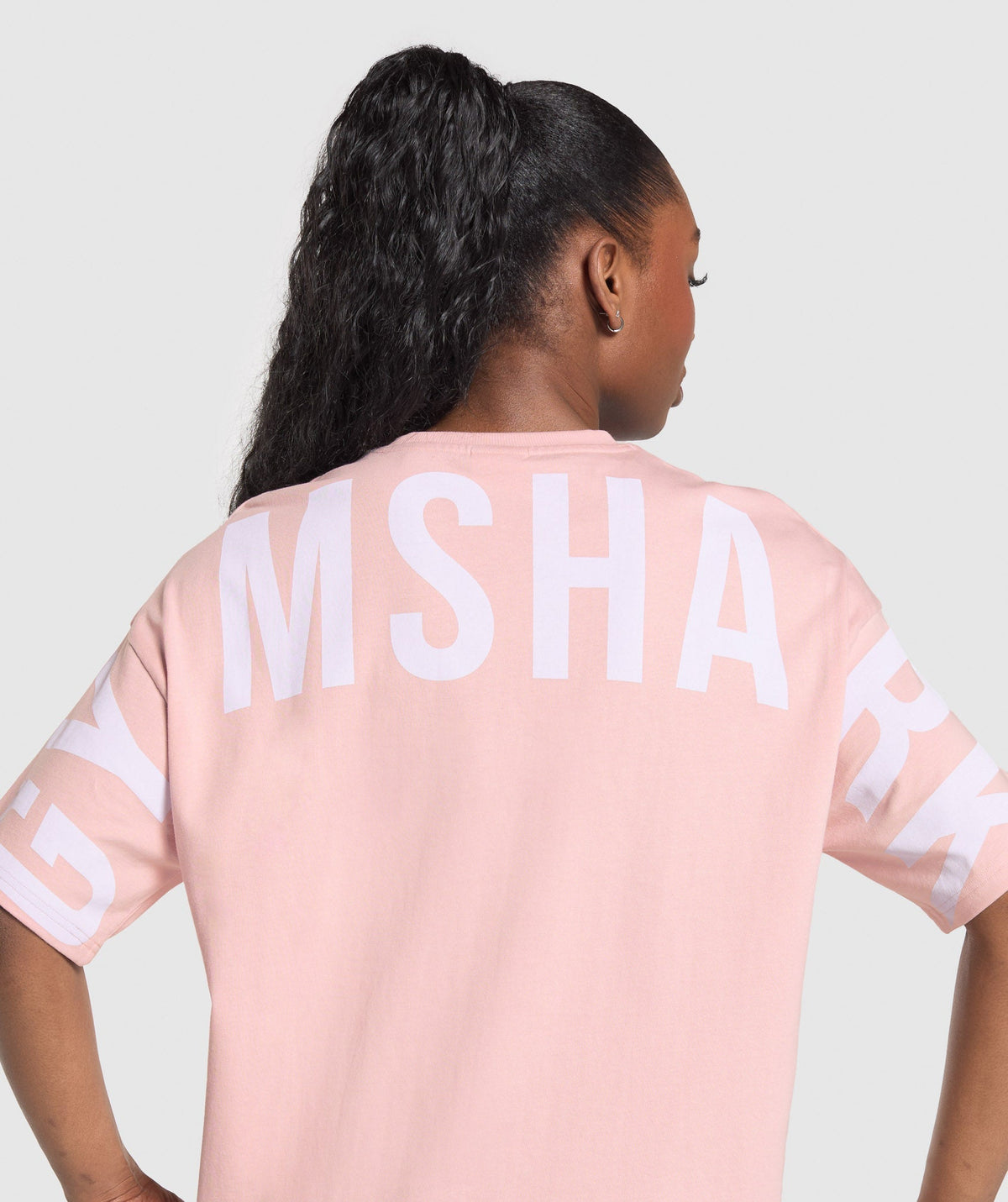 gymshark-wordmark-graphic-t-shirt-lift-pink-ss25
