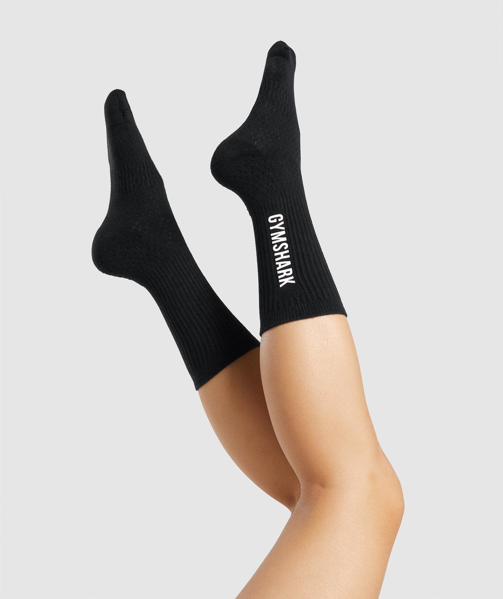 gymshark-heatseal-socks-black-aw21