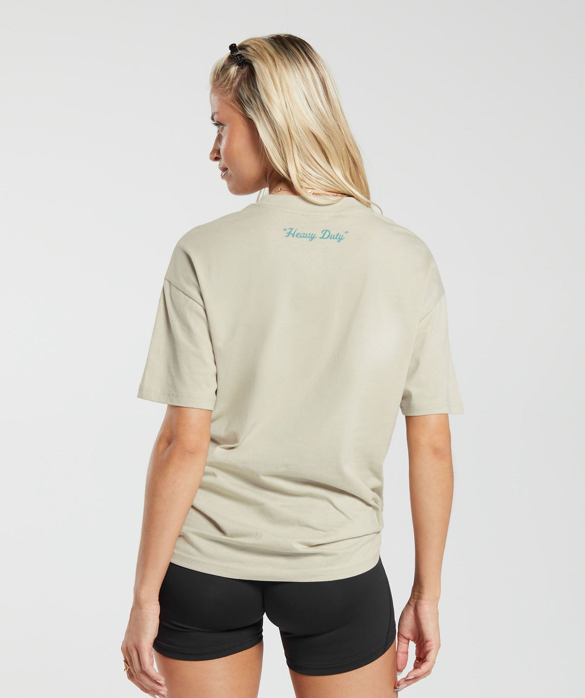 gymshark-heavy-duty-oversized-t-shirt-pebble-grey-aw23
