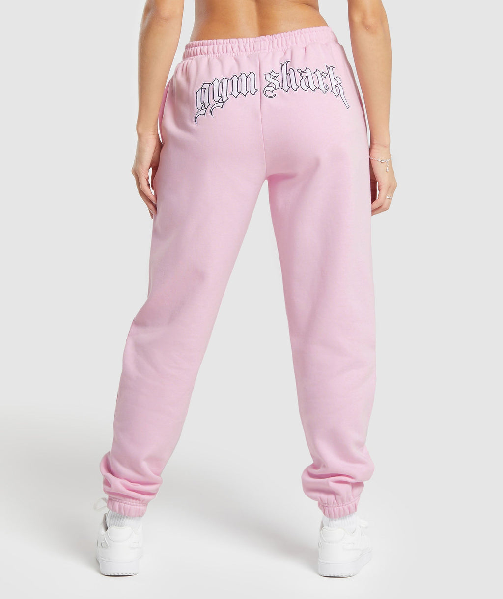 gymshark-heavy-flex-graphic-jogger-dolly-pink-ss24