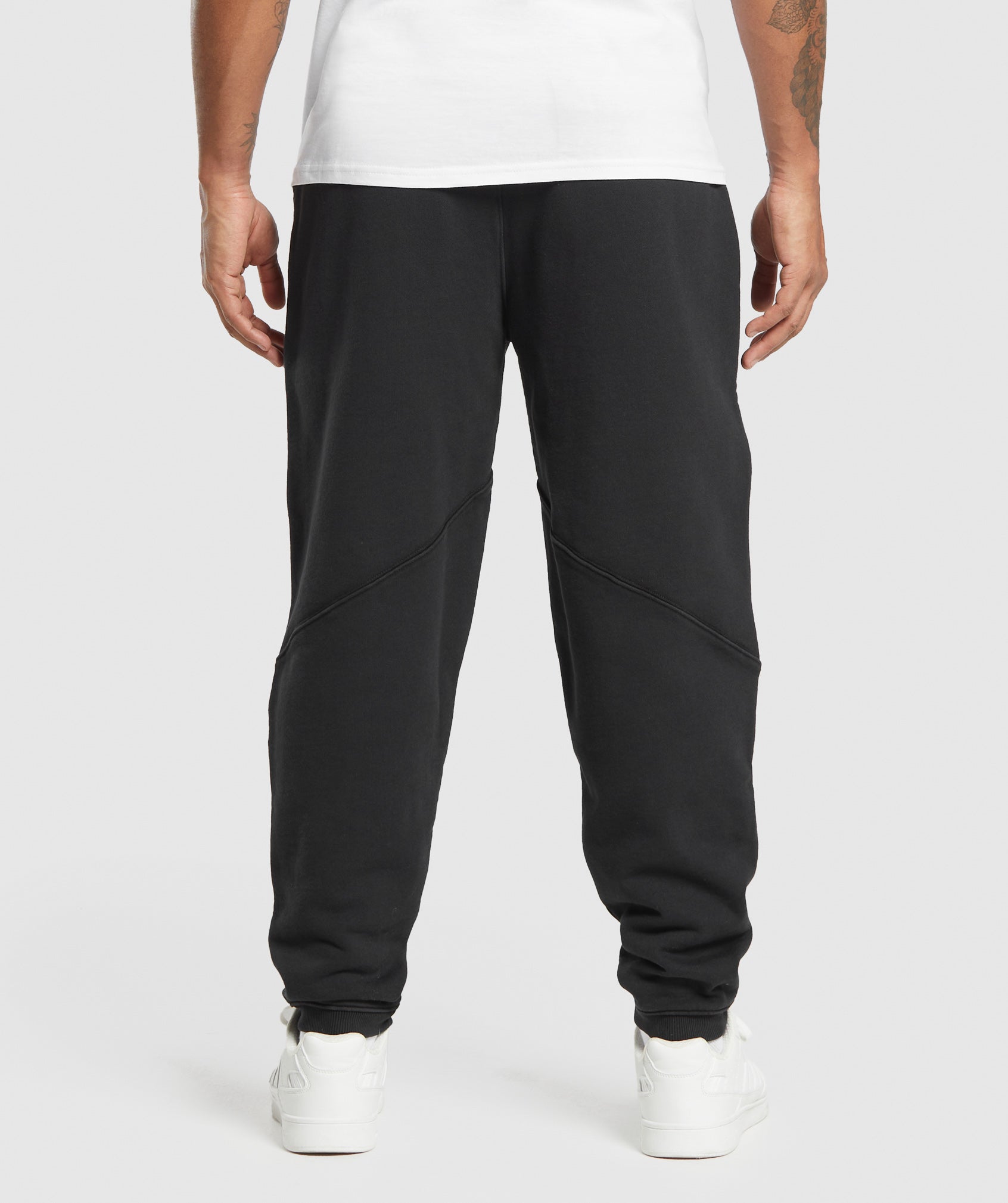 gymshark-heavyweight-joggers-black-ss25