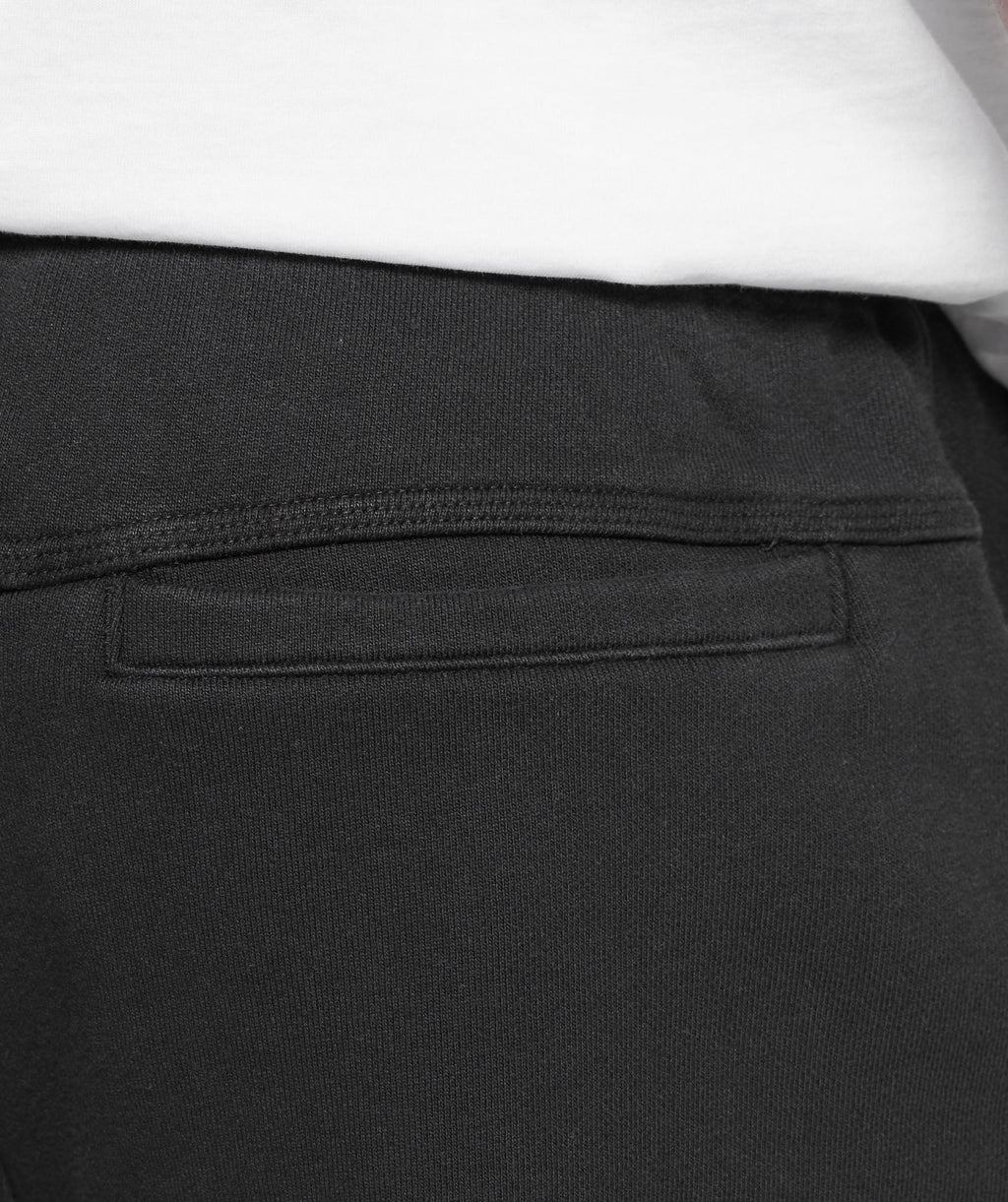 gymshark-heavyweight-joggers-black-ss25