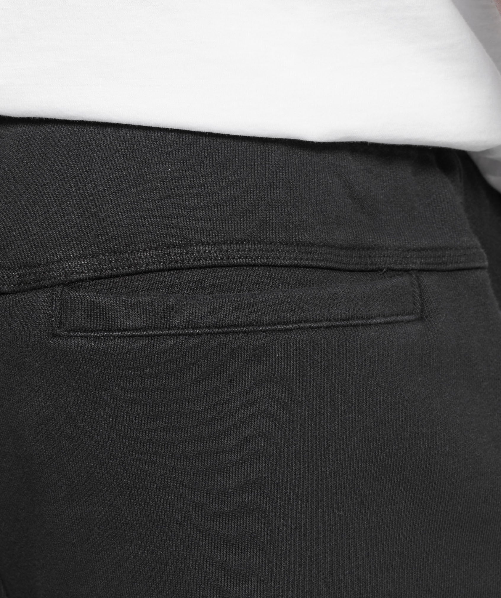 gymshark-heavyweight-joggers-black-ss25