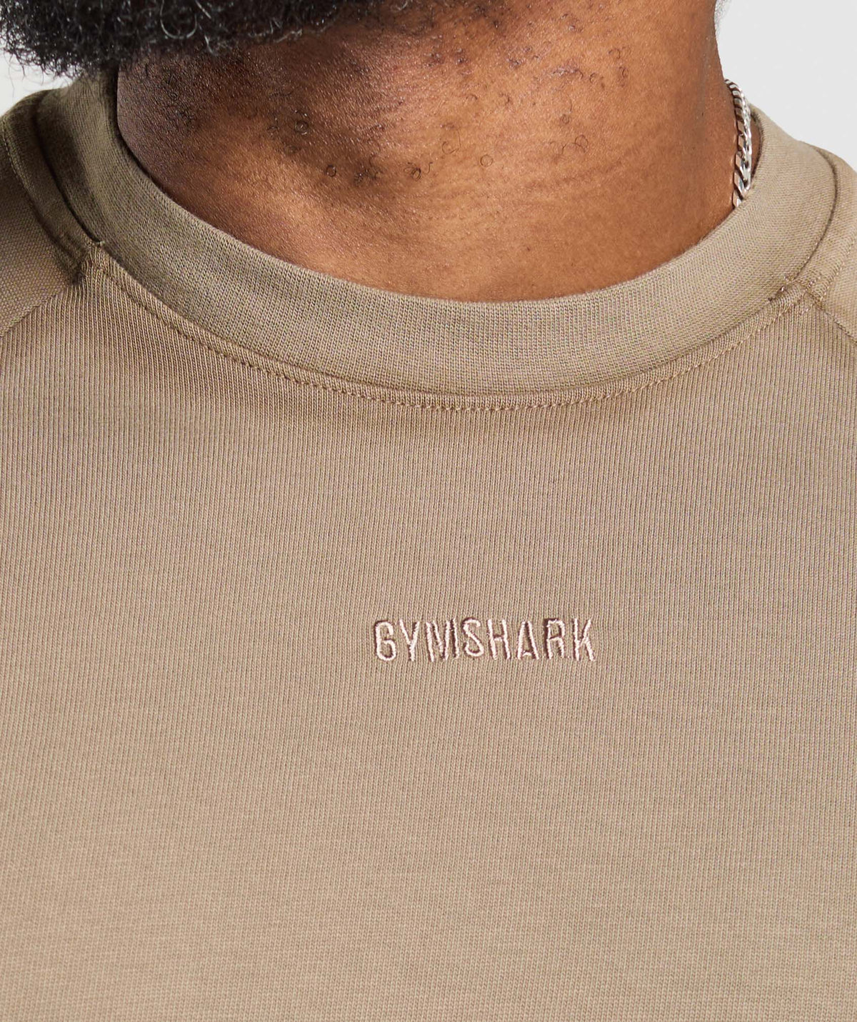 gymshark-heavyweight-t-shirt-lifestyle-brown-ss25