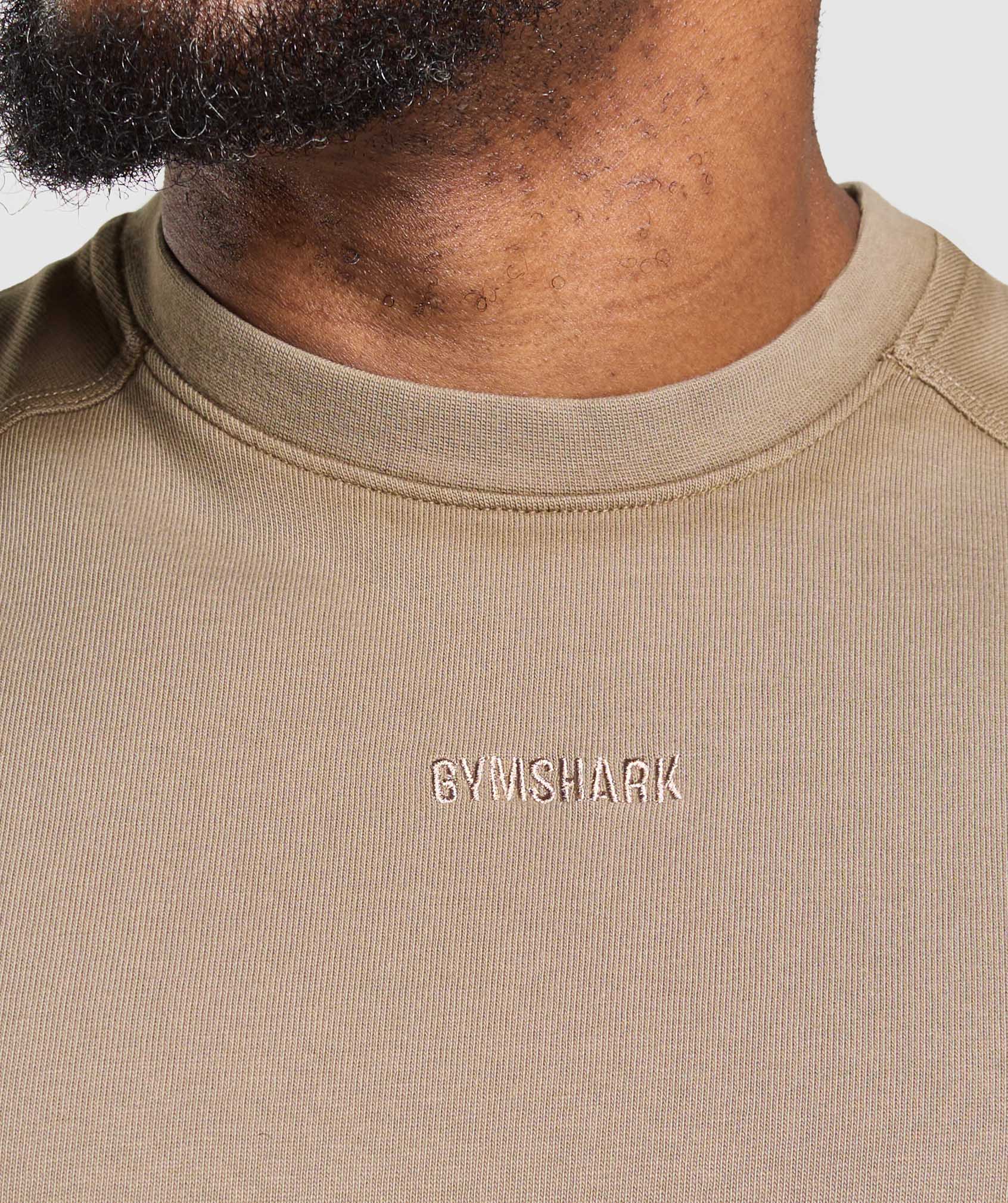 gymshark-heavyweight-tank-lifestyle-brown-ss25