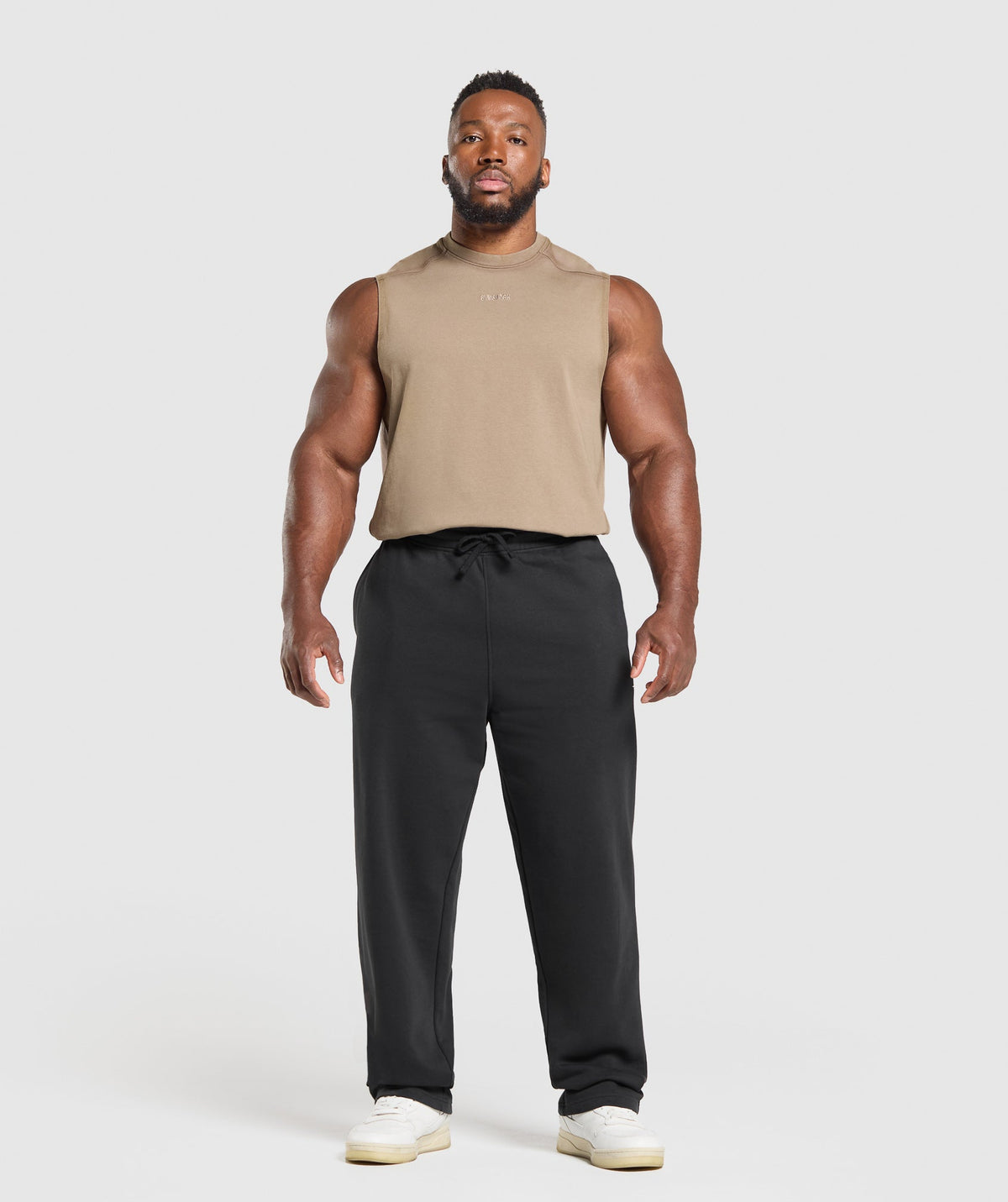 gymshark-heavyweight-tank-lifestyle-brown-ss25