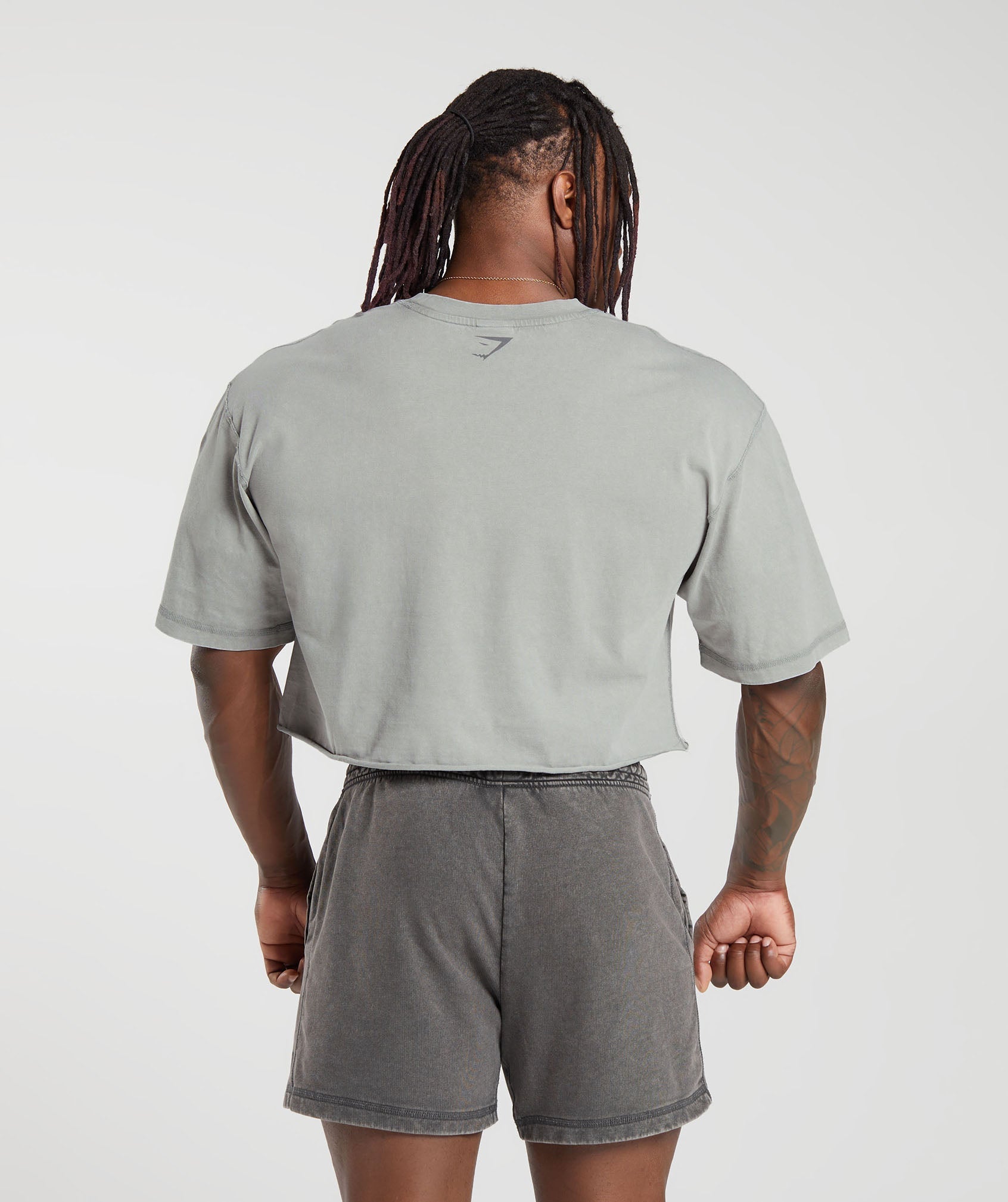 gymshark-heritage-washed-crop-t-shirt-smokey-grey-aw23