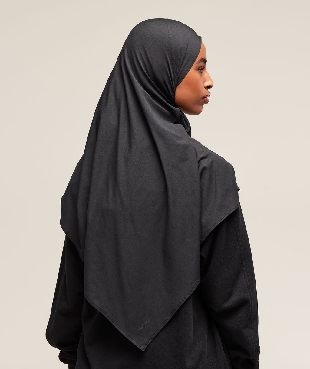 gymshark-hijab-black-ss25