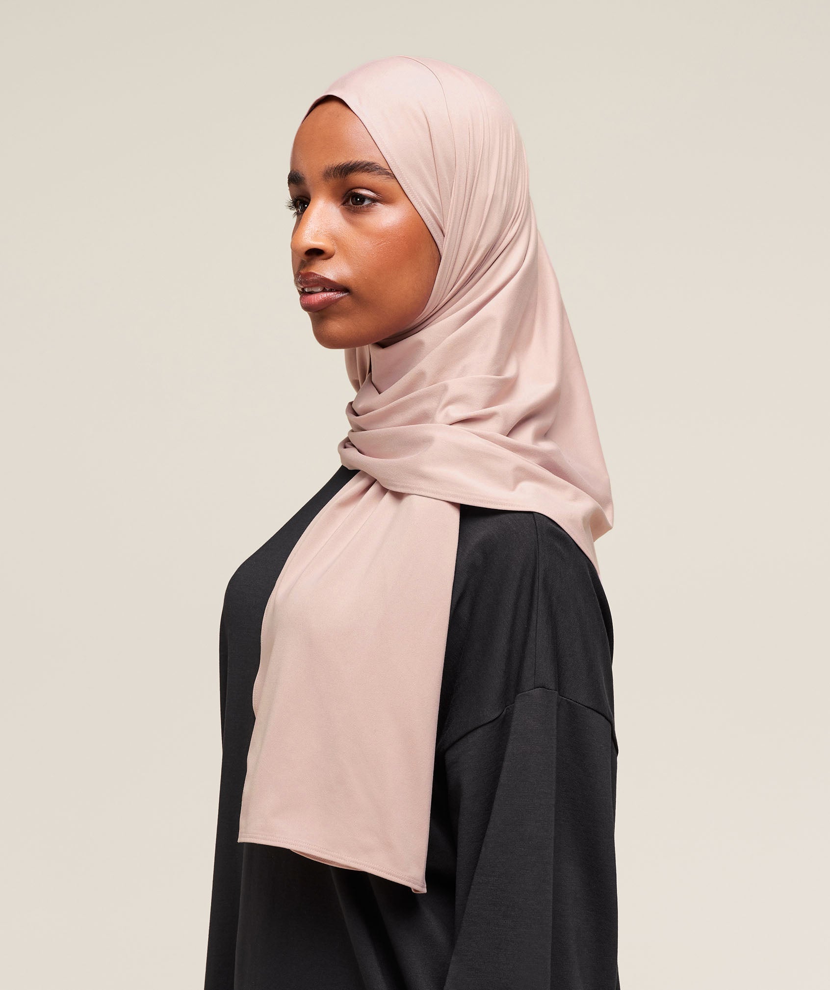 gymshark-hijab-muted-pink-ss25