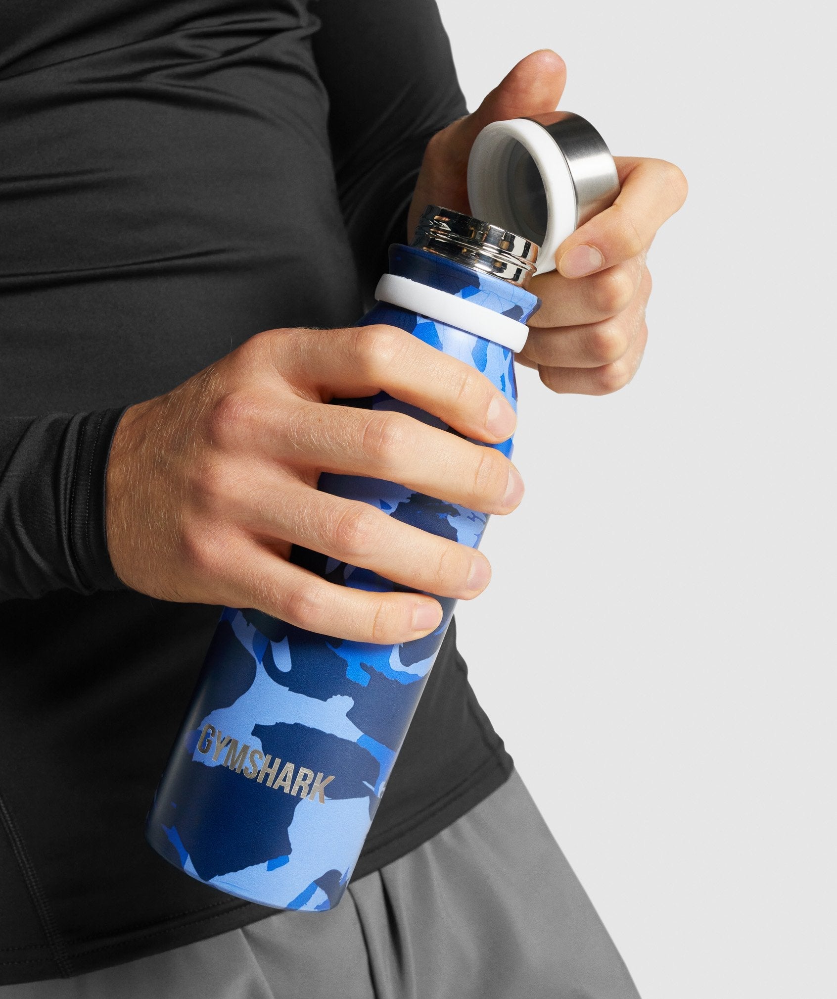 gymshark-hot-cold-bottle-navy