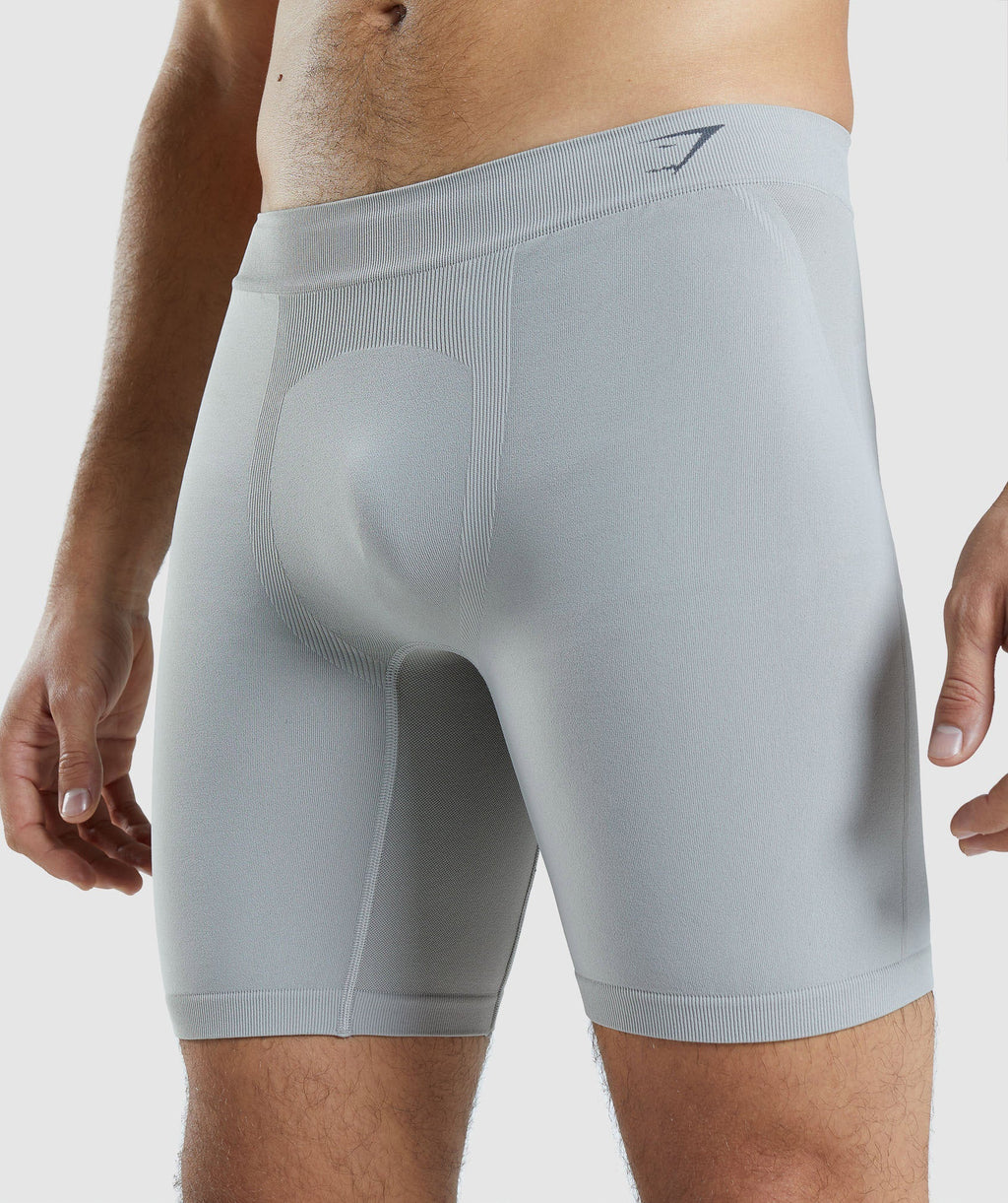 gymshark-hybrid-boxer-taupe-grey-onyx-grey-ss22
