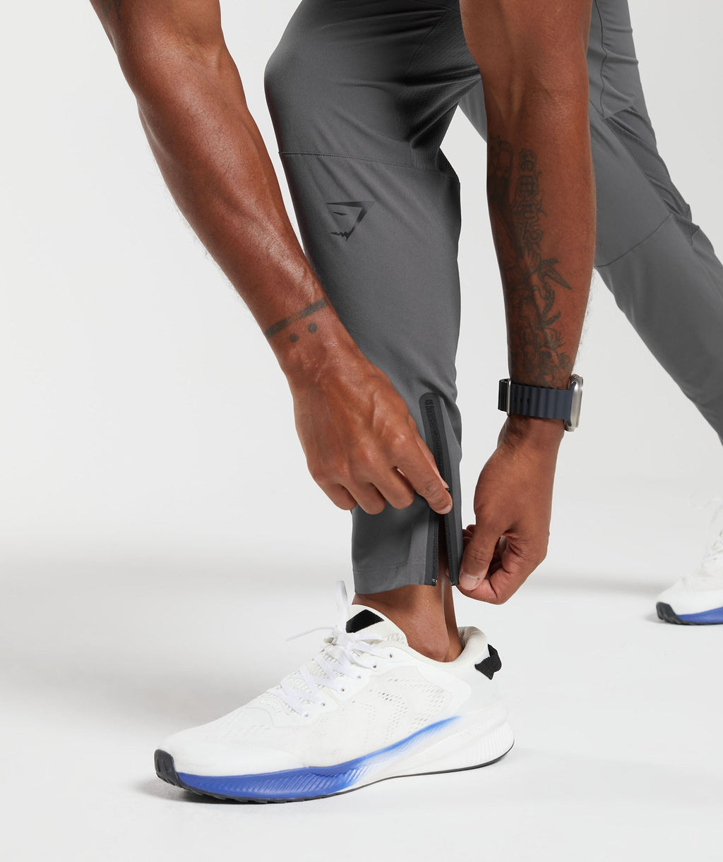 gymshark-hybrid-woven-joggers-silhouette-grey-aw22