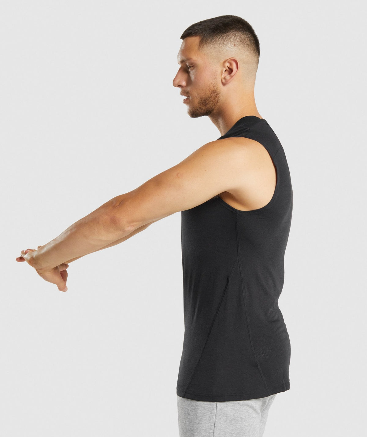 gymshark-hyper-power-tank-black-aw21