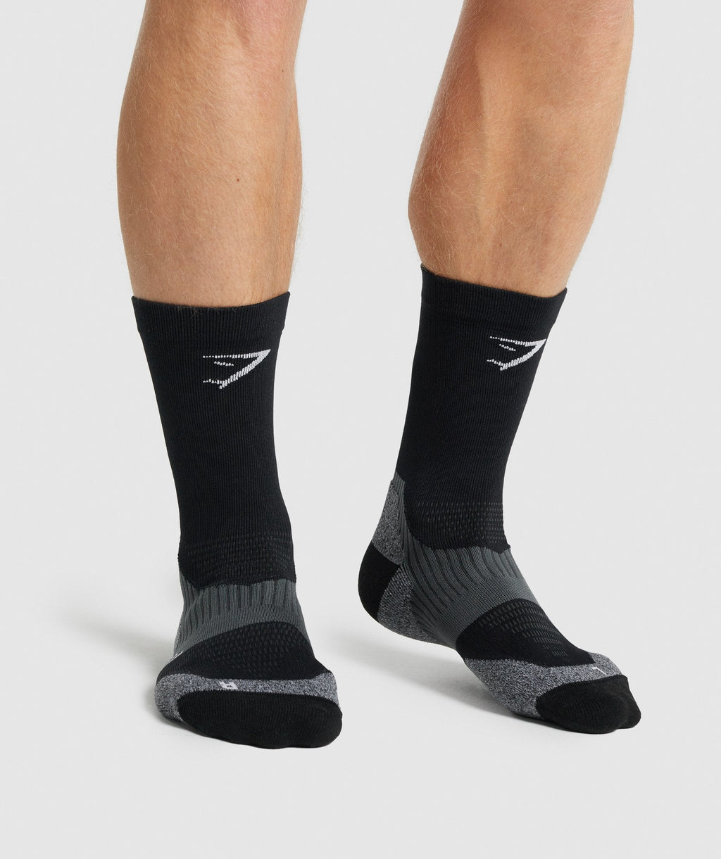 gymshark-crew-performance-socks-black