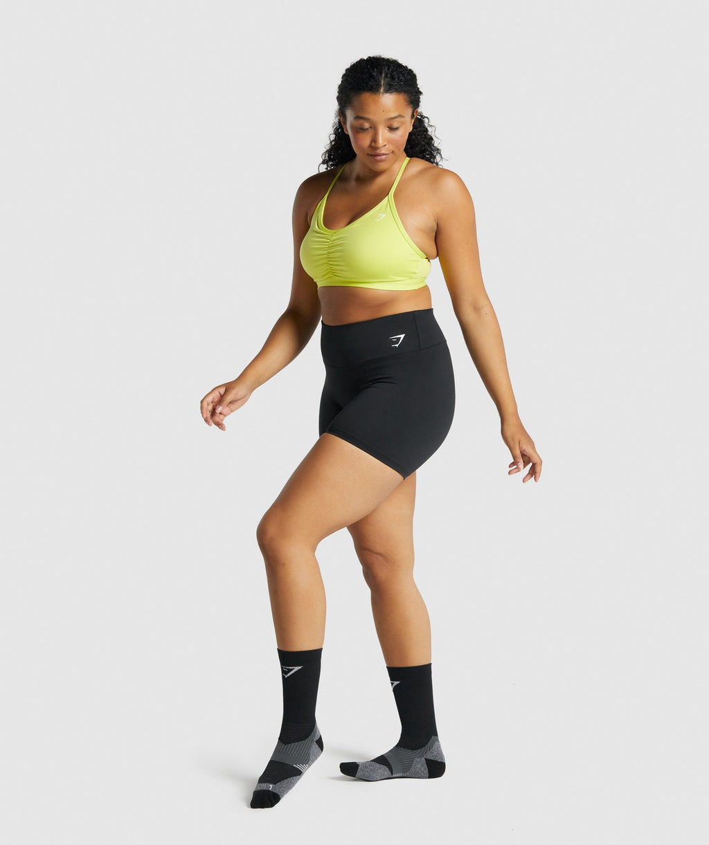 gymshark-crew-performance-socks-black