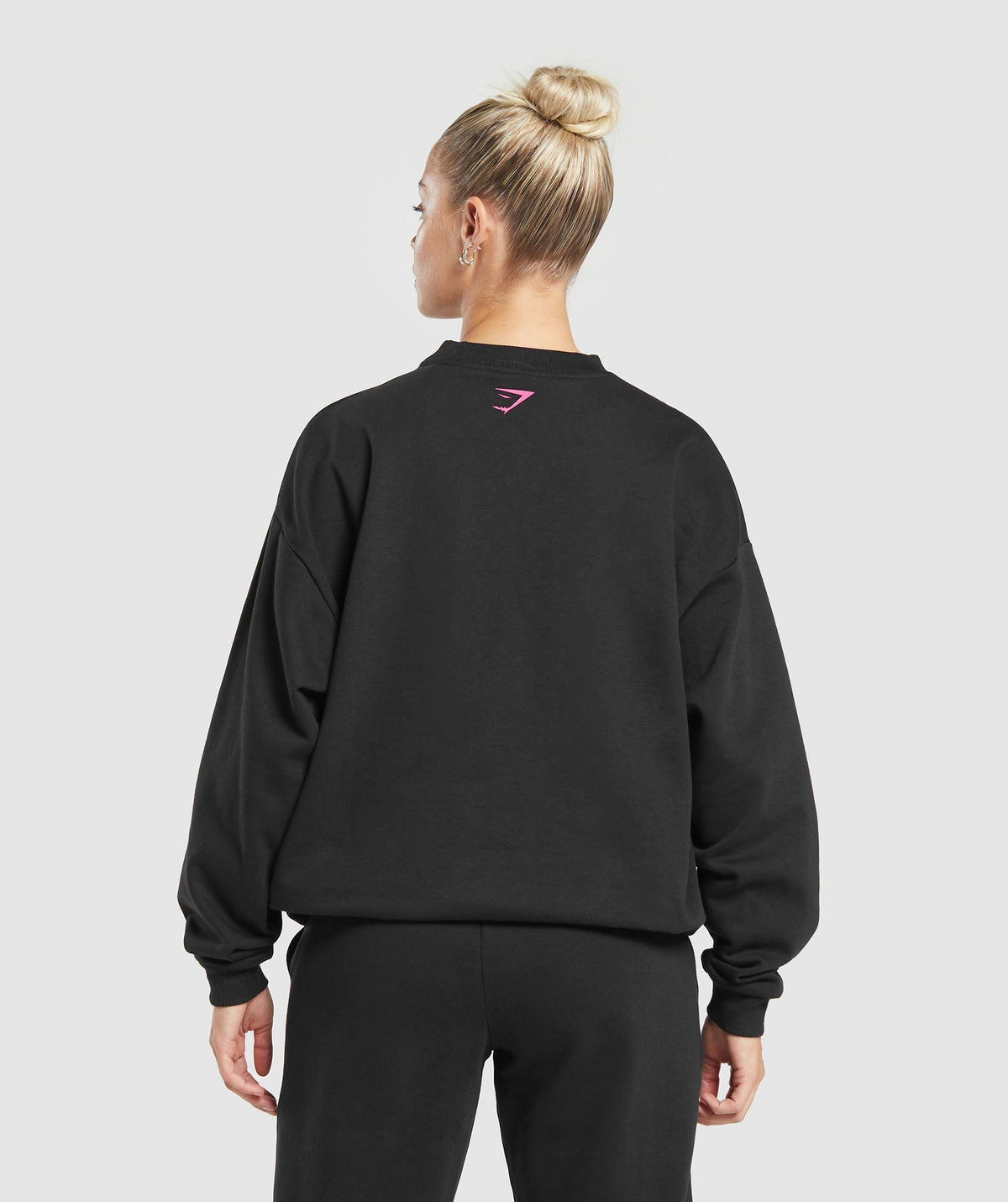 gymshark-i-heart-gym-oversized-sweatshirt-black-aw23