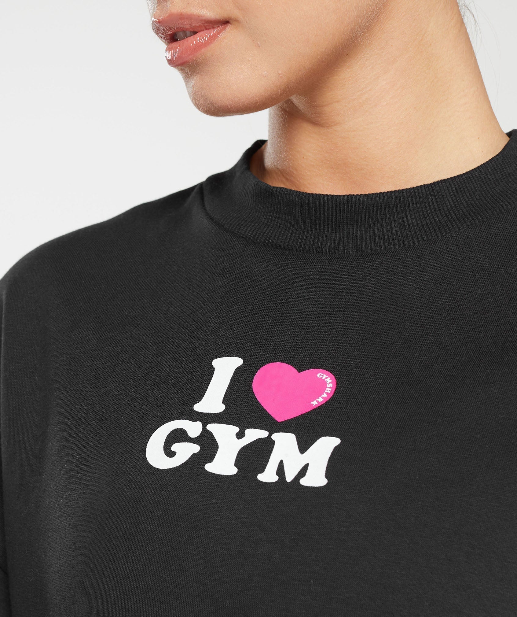 gymshark-i-heart-gym-oversized-sweatshirt-black-aw23