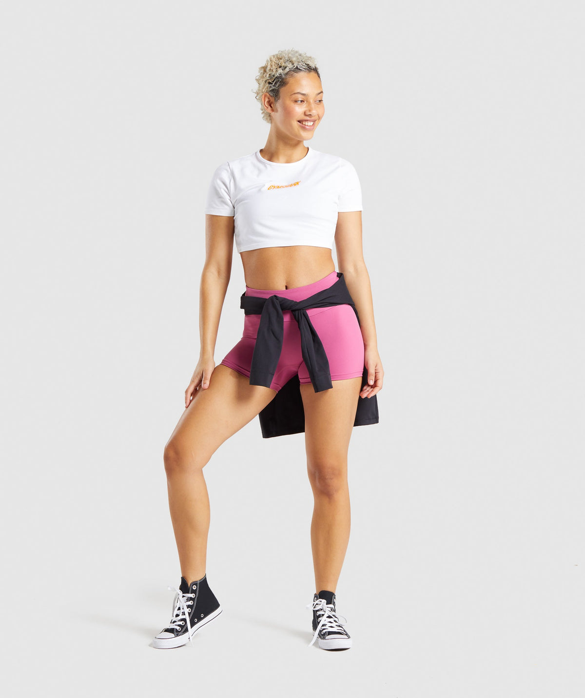 gymshark-italic-graphic-crop-top-white