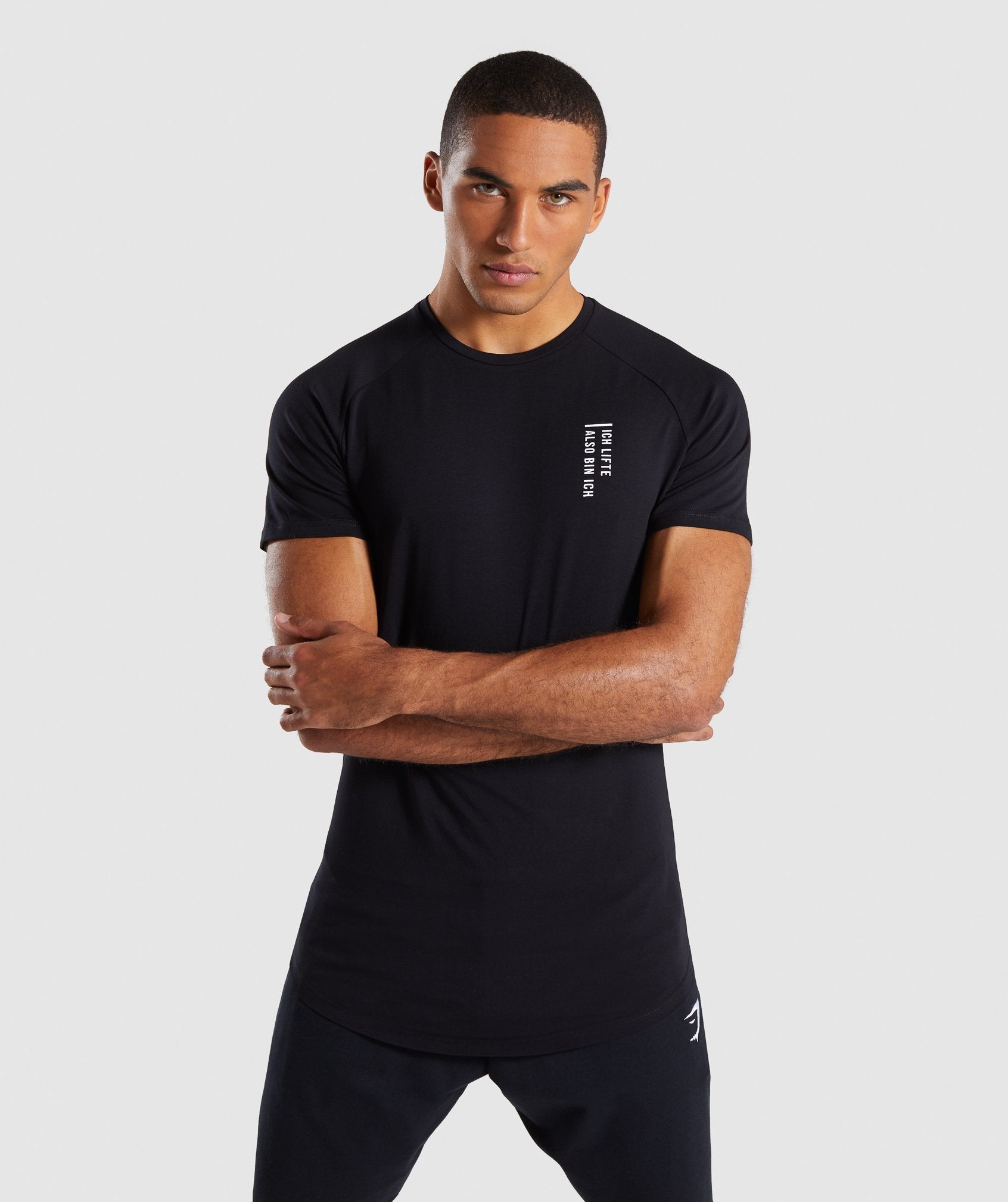 gymshark-blackout-exclusive-t-shirt-german-black