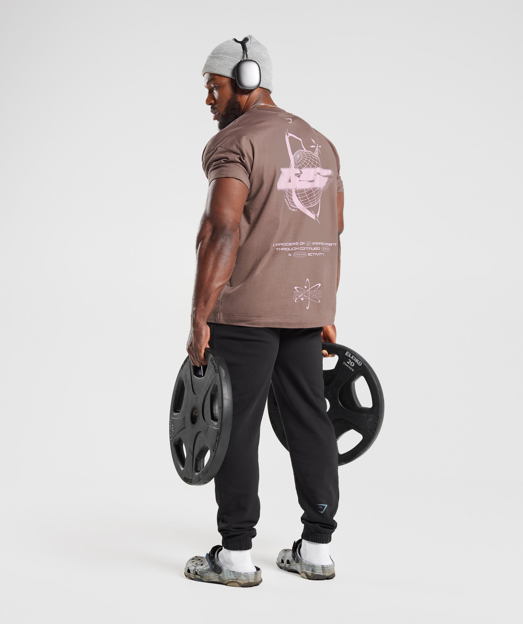 gymshark-intergalactic-lifting-oversized-t-shirt-walnut-mauve-aw23