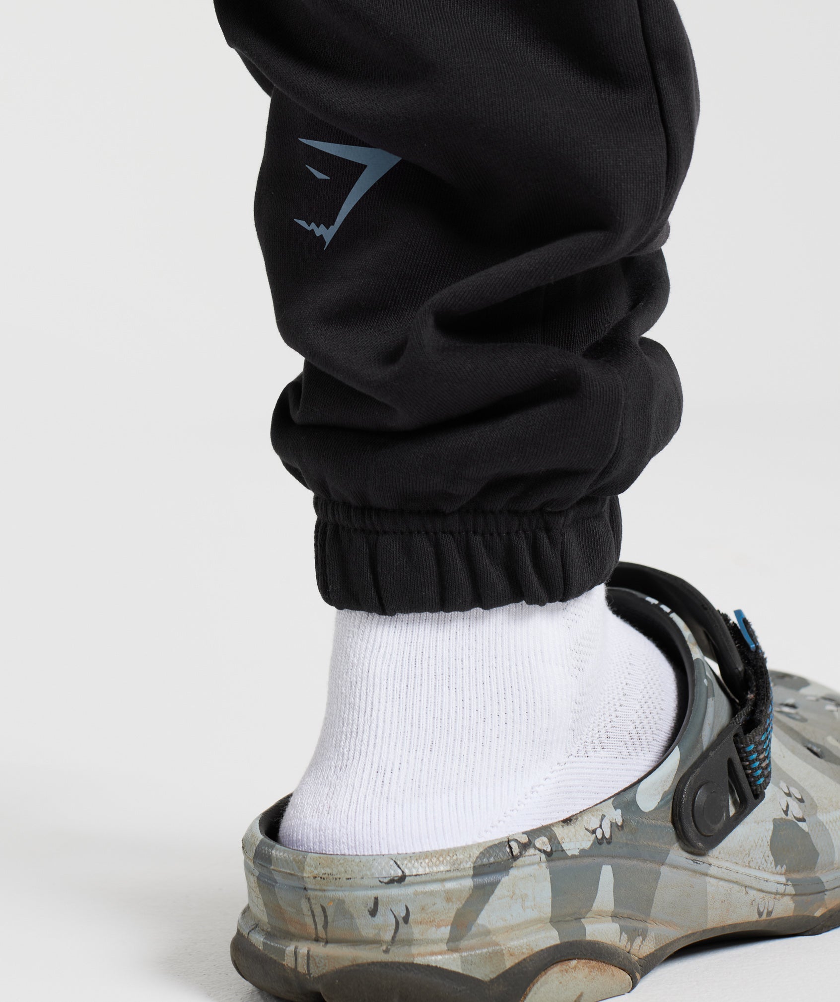 gymshark-intergalactic-lifting-joggers-black-aw23