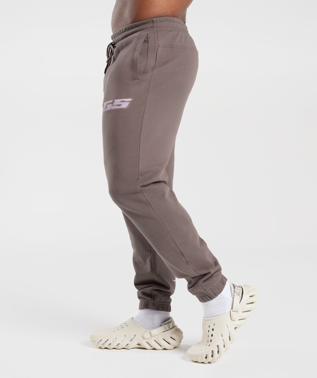 gymshark-intergalactic-lifting-joggers-walnut-mauve-aw23