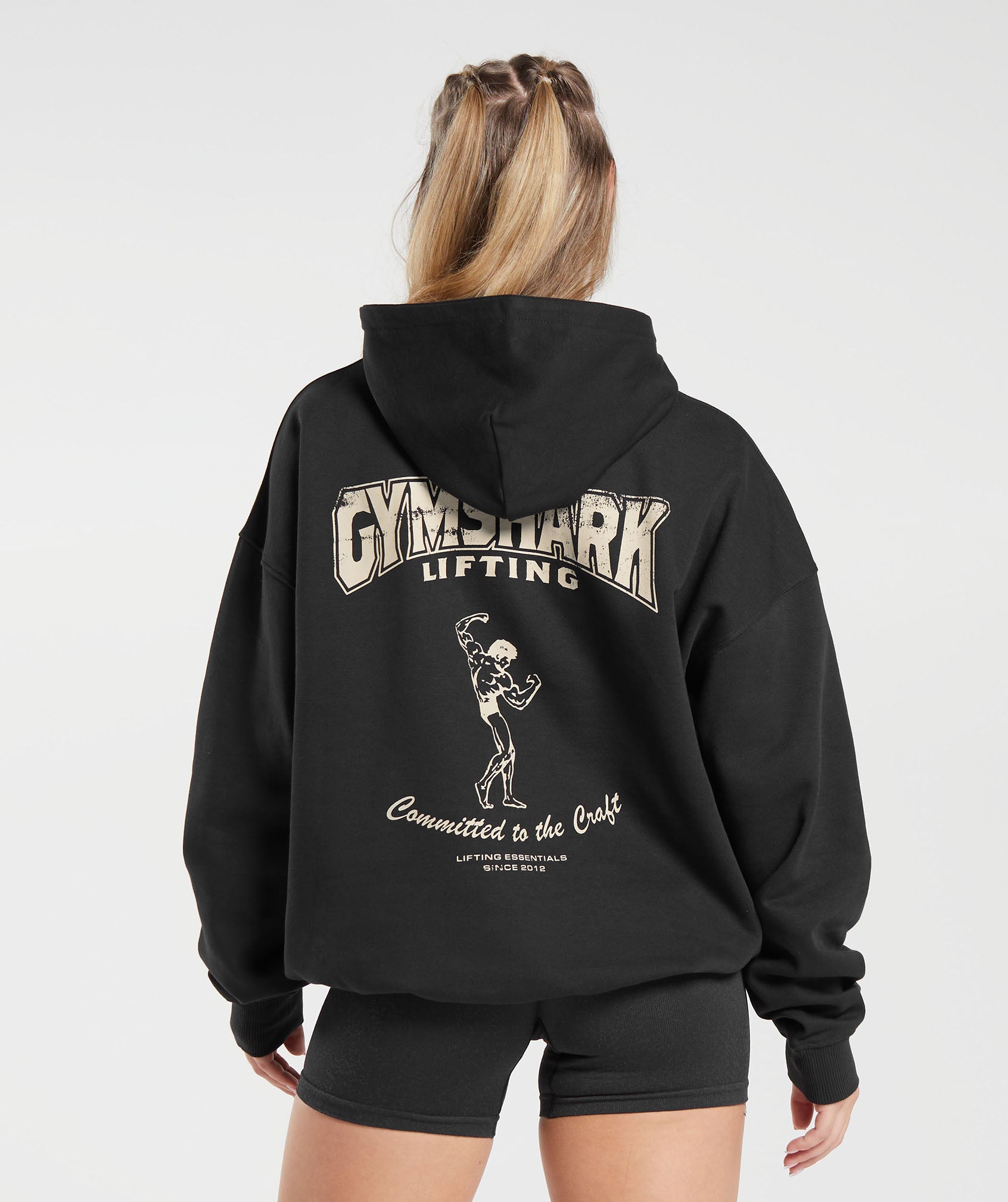 gymshark-committed-to-the-craft-oversized-hoodie-black-aw23