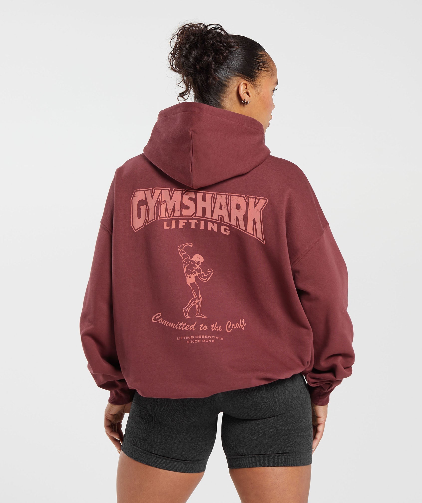gymshark-committed-to-the-craft-oversized-hoodie-red-aw23