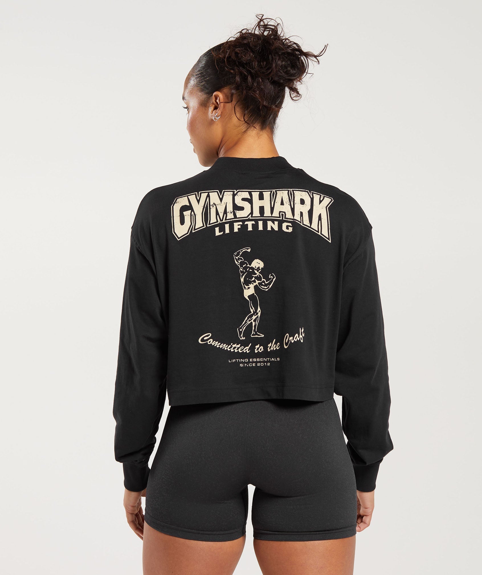 gymshark-committed-to-the-craft-oversized-long-sleeve-top-black-aw23