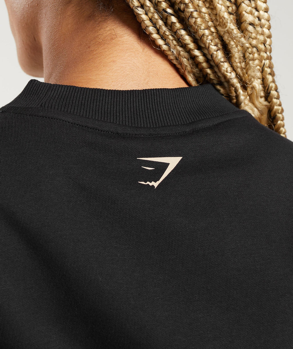 gymshark-ironworks-oversized-sweatshirt-black-aw23