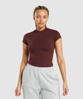 gymshark-jersey-body-fit-t-shirt-rich-maroon-aw23