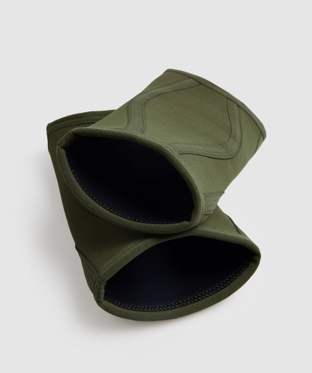gymshark-knee-sleeves-3mm-core-olive-ss22