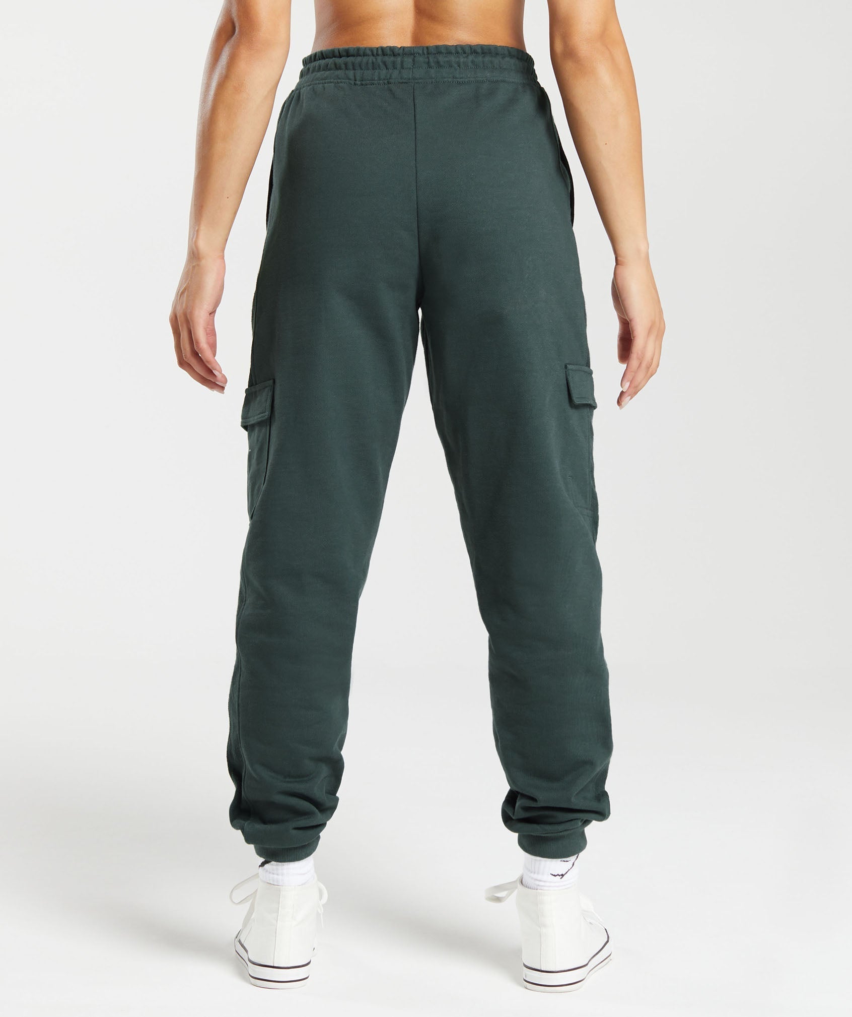 gymshark-legacy-joggers-fog-green-aw23