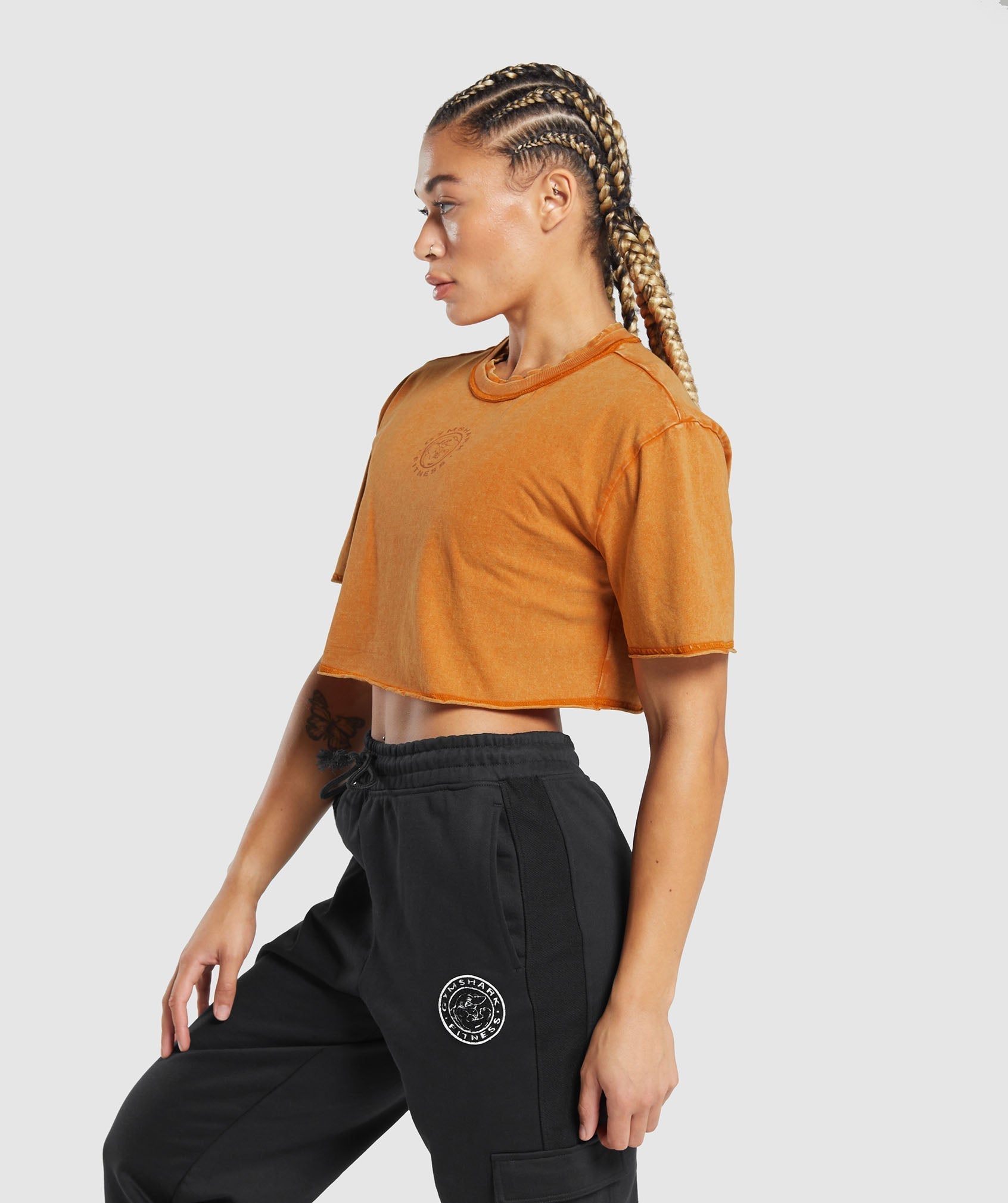 gymshark-legacy-washed-crop-top-charred-orange-aw23