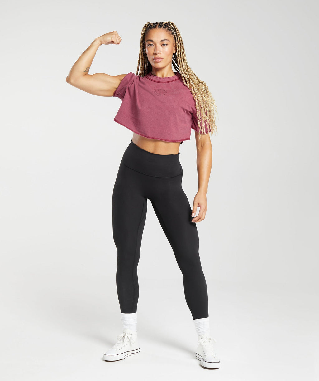 gymshark-legacy-washed-crop-top-raspberry-pink-aw23