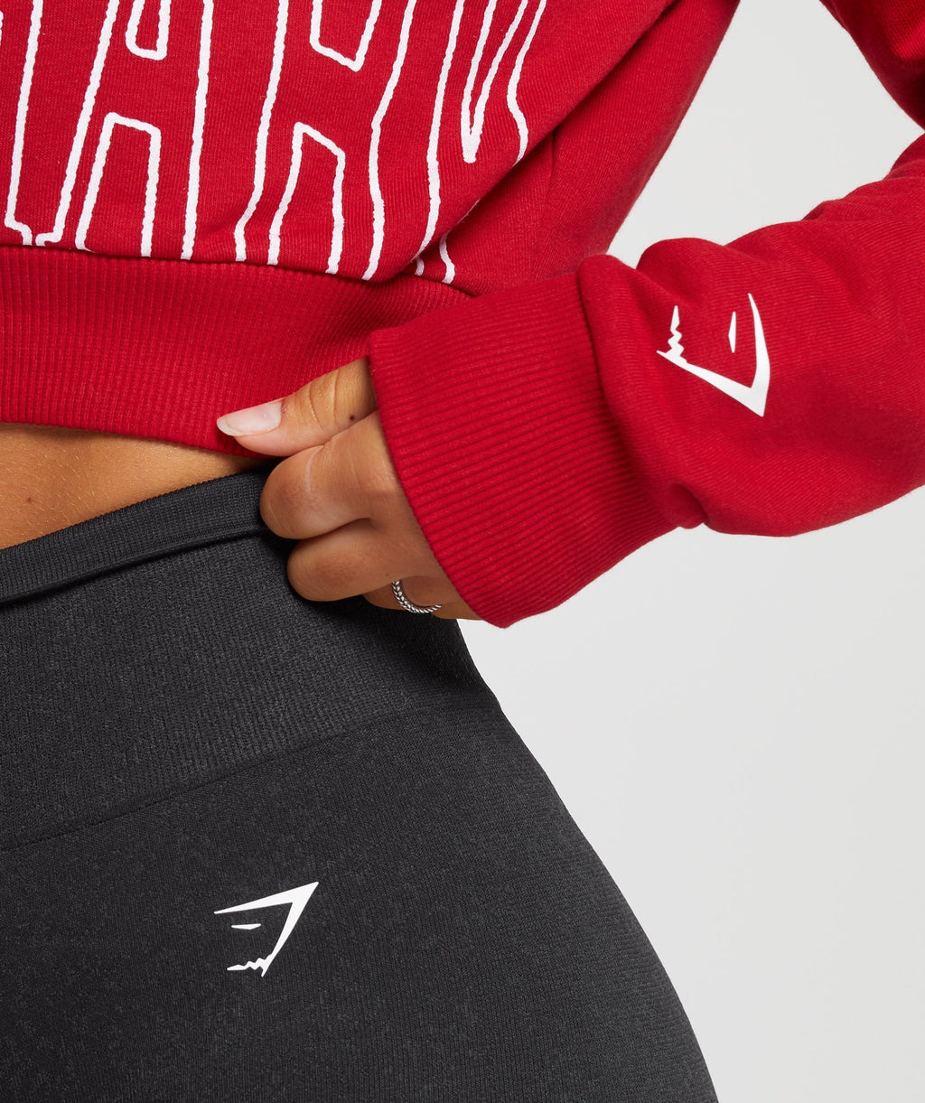 gymshark-lifting-graphic-cropped-sweatshirt-carmine-red-aw23