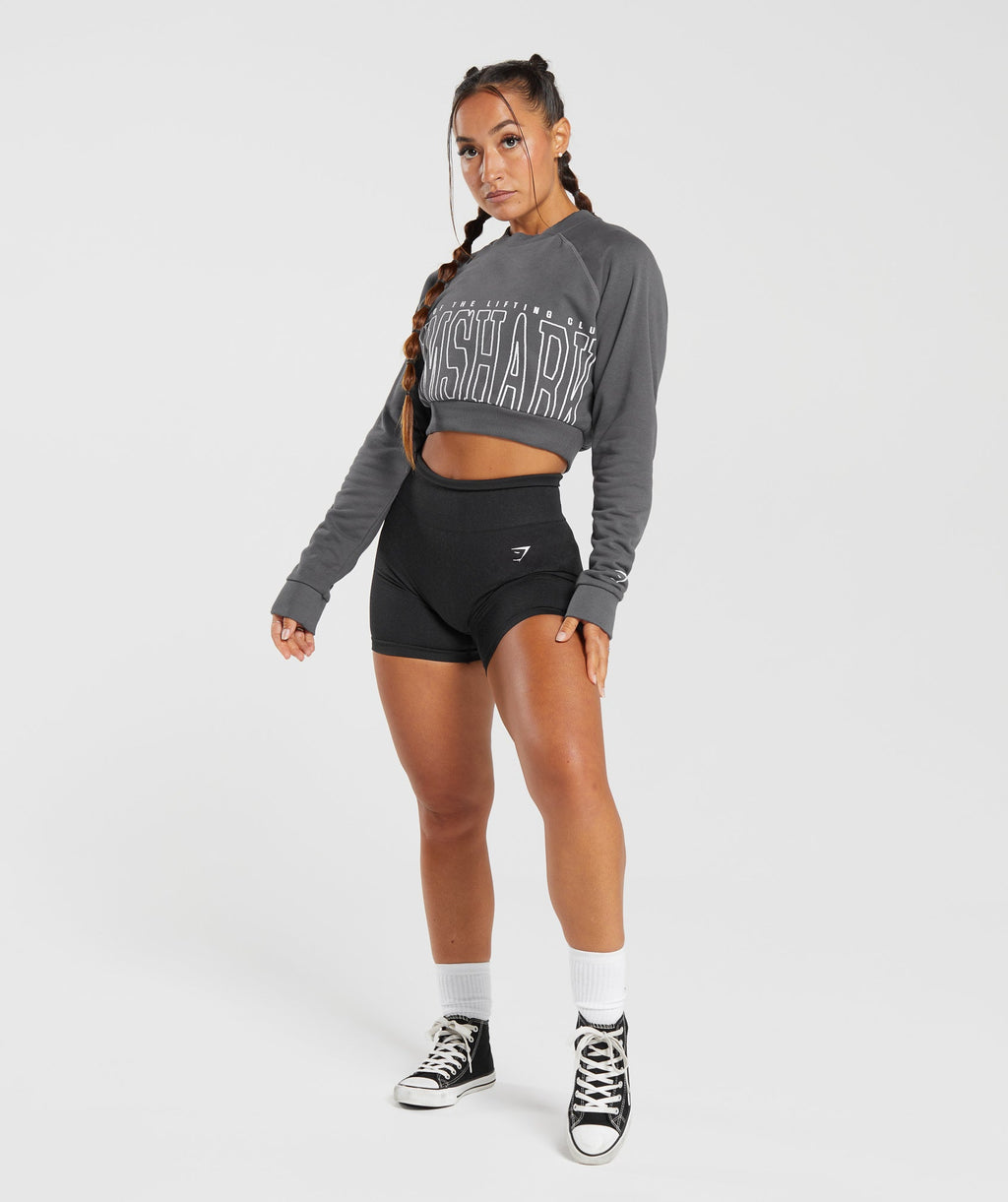 gymshark-lifting-graphic-cropped-sweatshirt-dark-grey-aw23