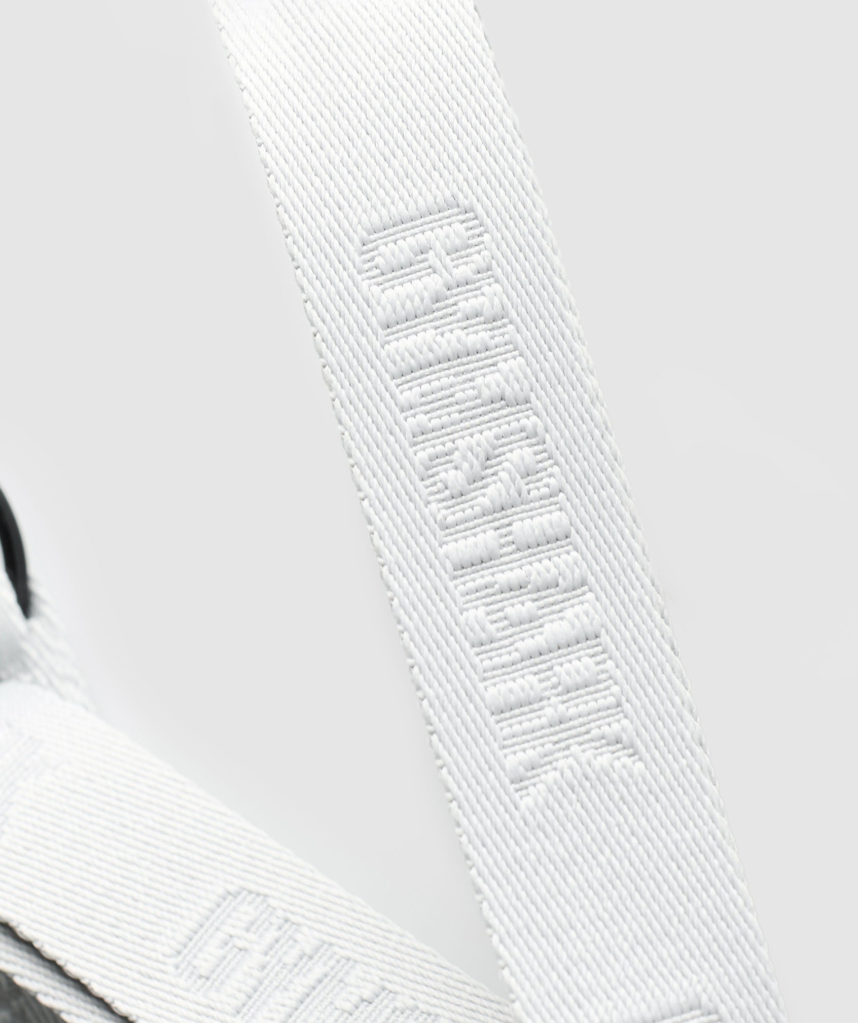gymshark-lanyard-light-grey-ss24
