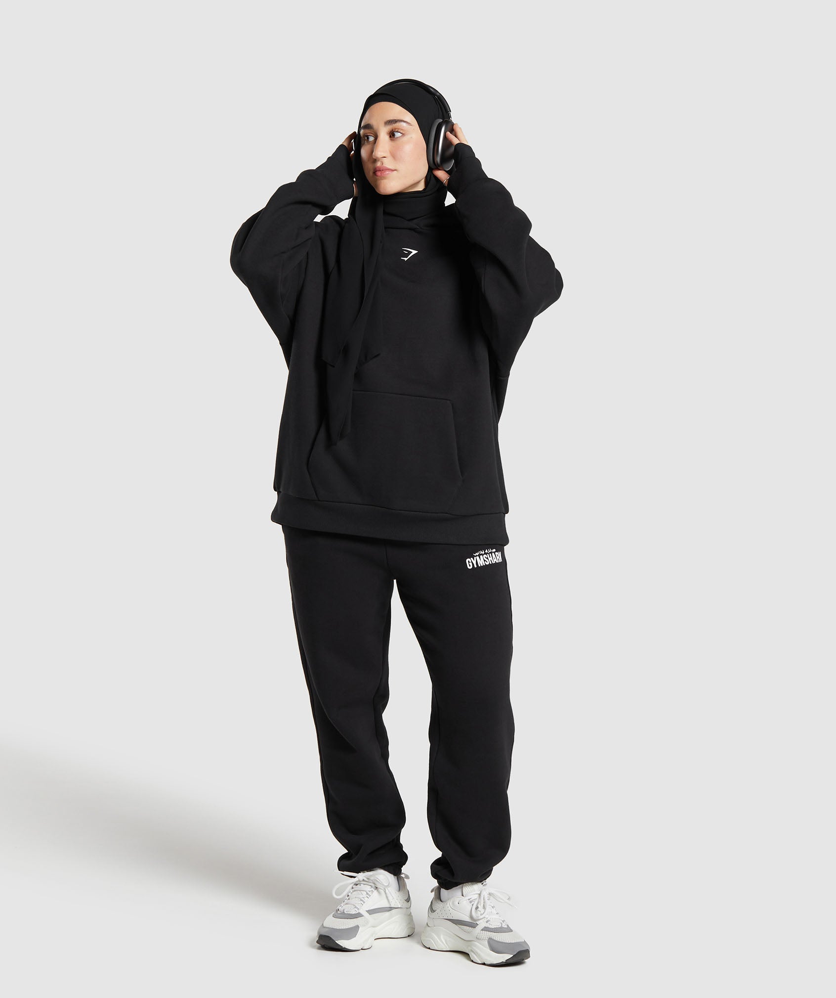 gs-x-leana-deeb-oversized-joggers-black-ss24