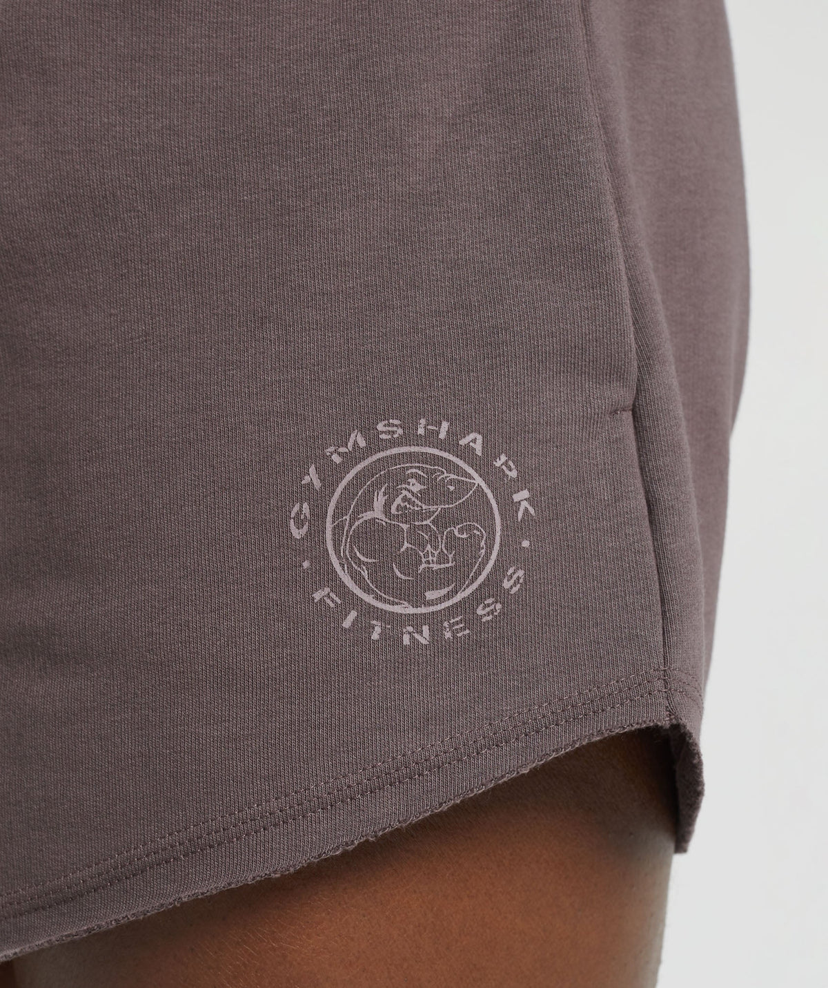 gymshark-legacy-4-shorts-walnut-mauve-aw23