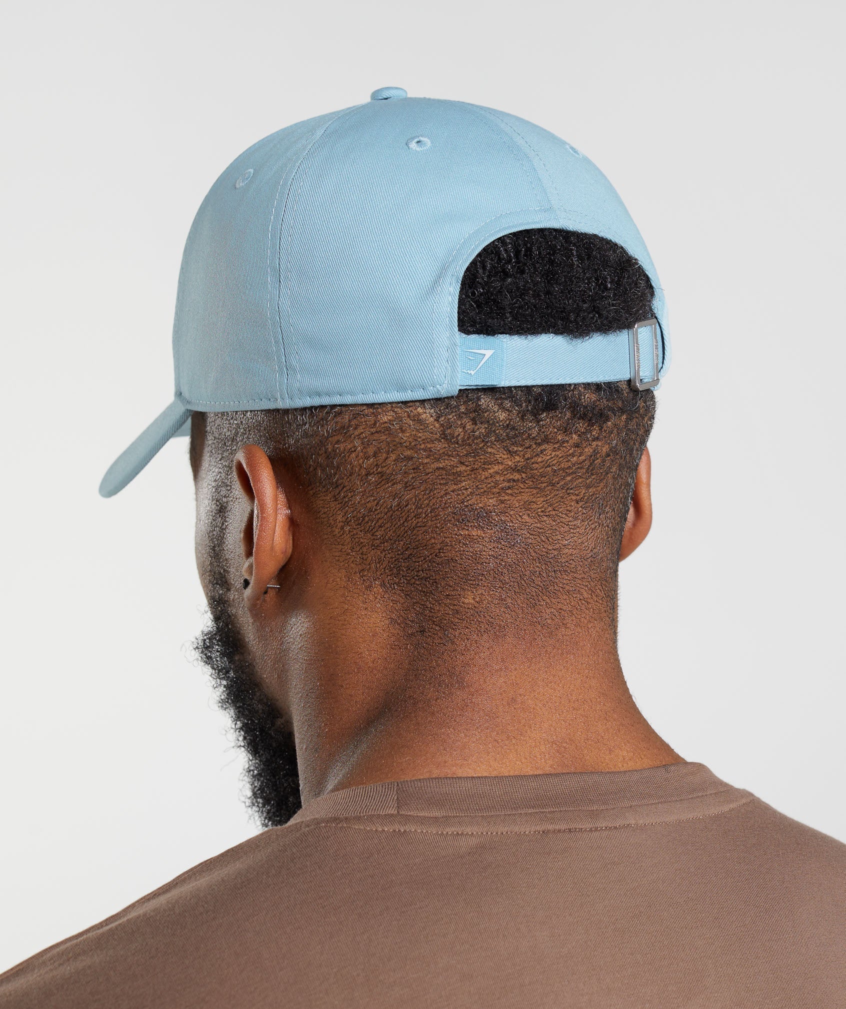 gymshark-legacy-cap-iceberg-blue-ss23