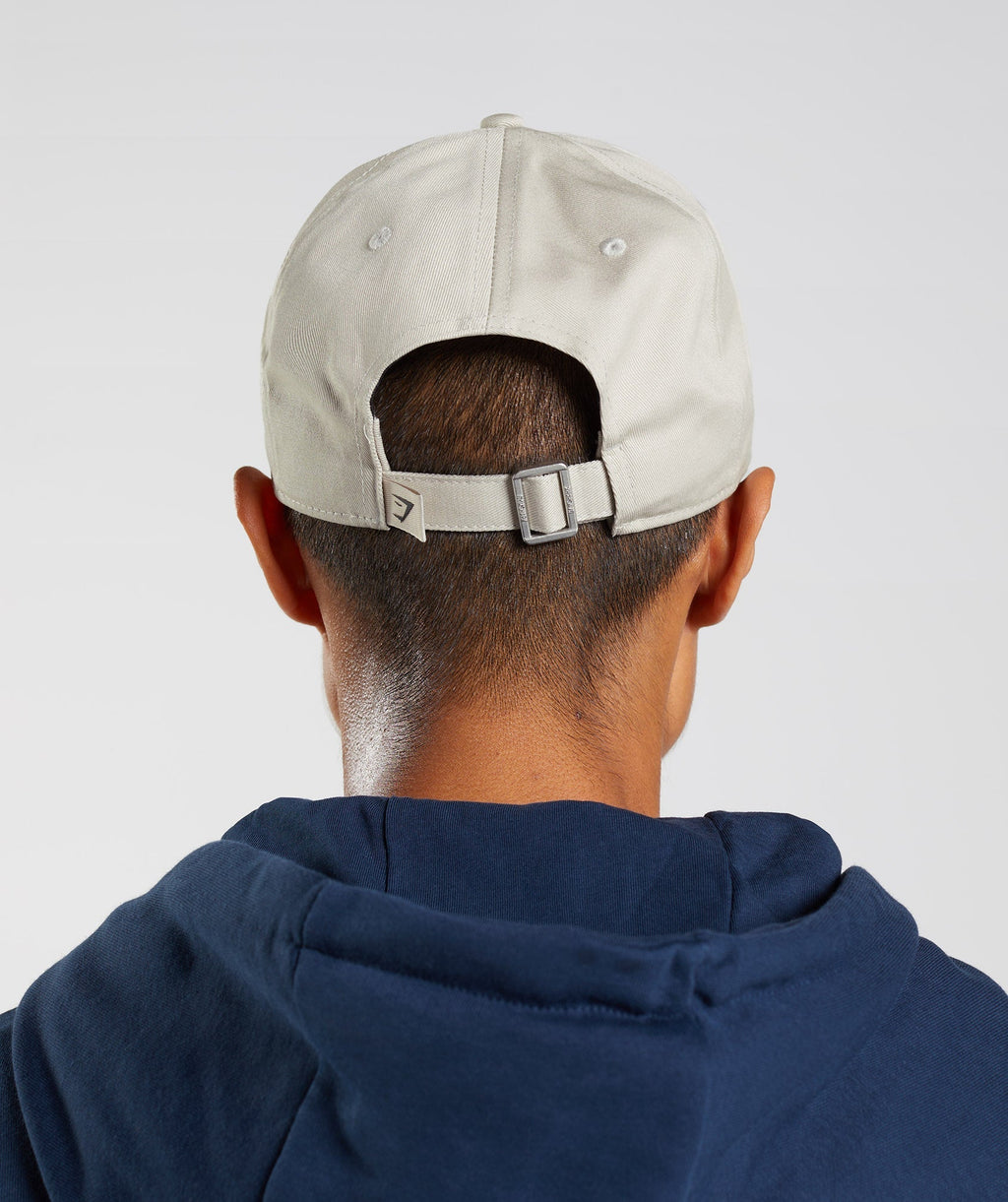 gymshark-legacy-cap-pebble-grey-aw22