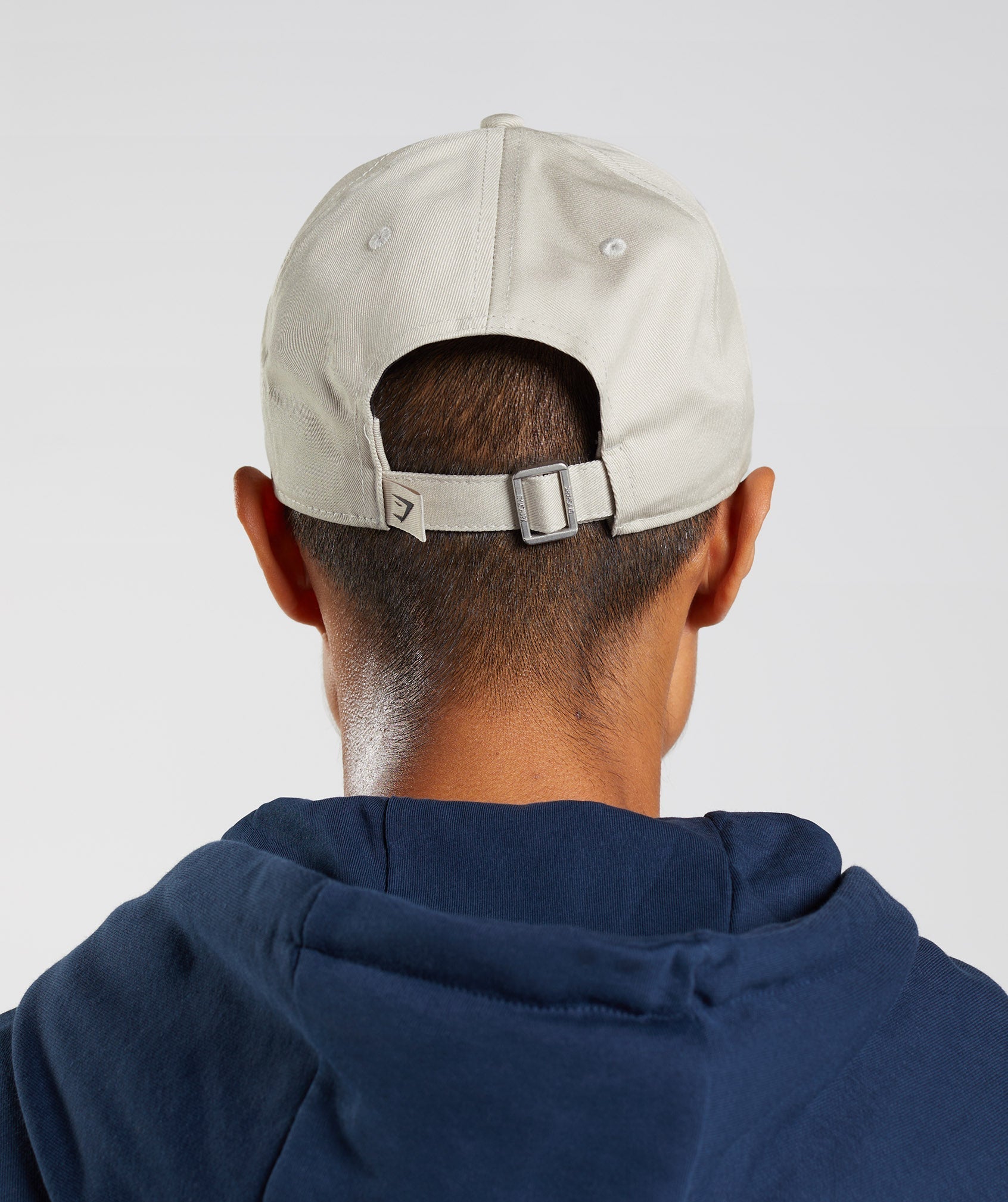 gymshark-legacy-cap-pebble-grey-aw22