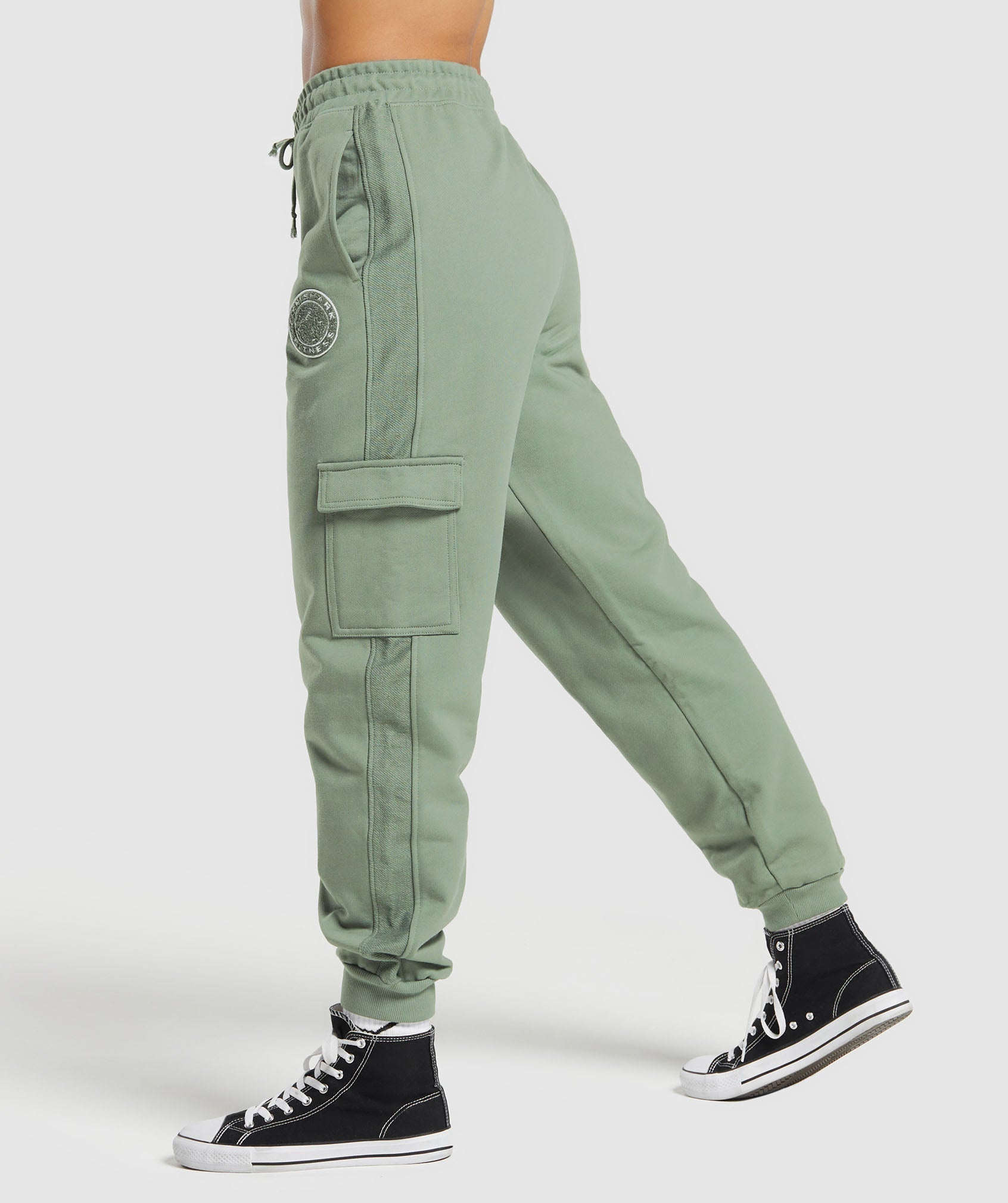 gymshark-legacy-joggers-unit-green-ss24